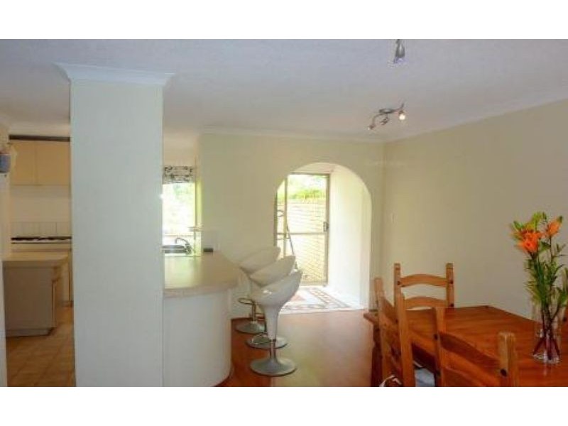 13/5 Brentham St, Leederville WA 6007