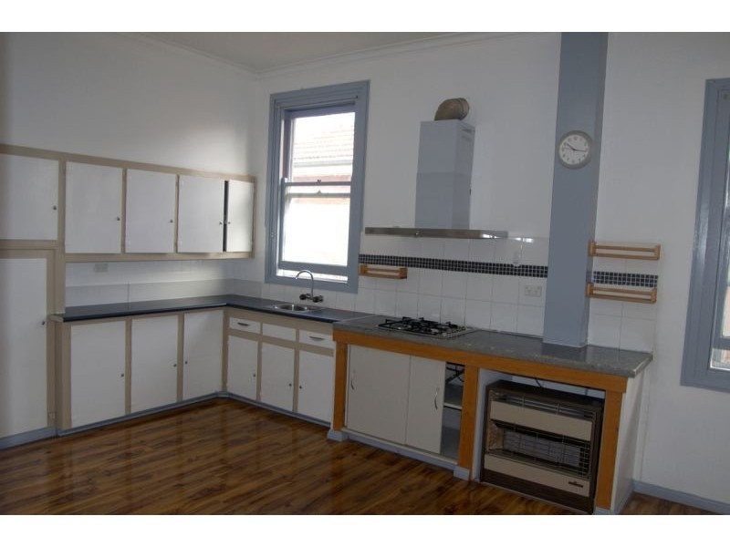 24 Tyler St, Sunshine VIC 3020