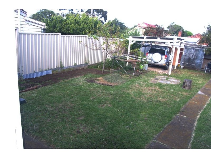 24 Tyler St, Sunshine VIC 3020