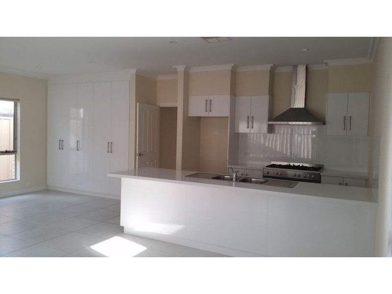 13b Roland Rd, Rostrevor SA 5073