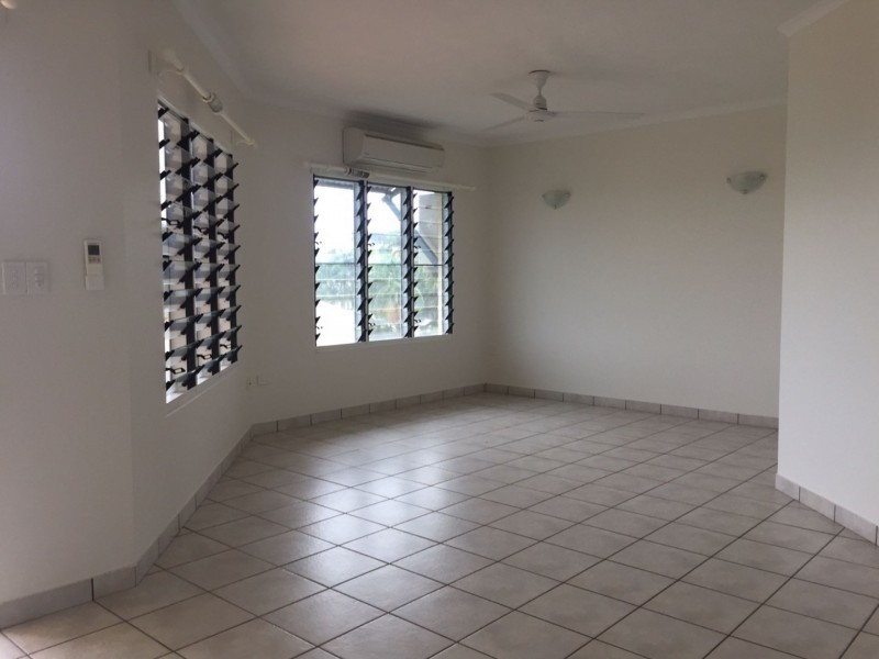 10/19 Lorna Lim Tce, Driver NT 0830