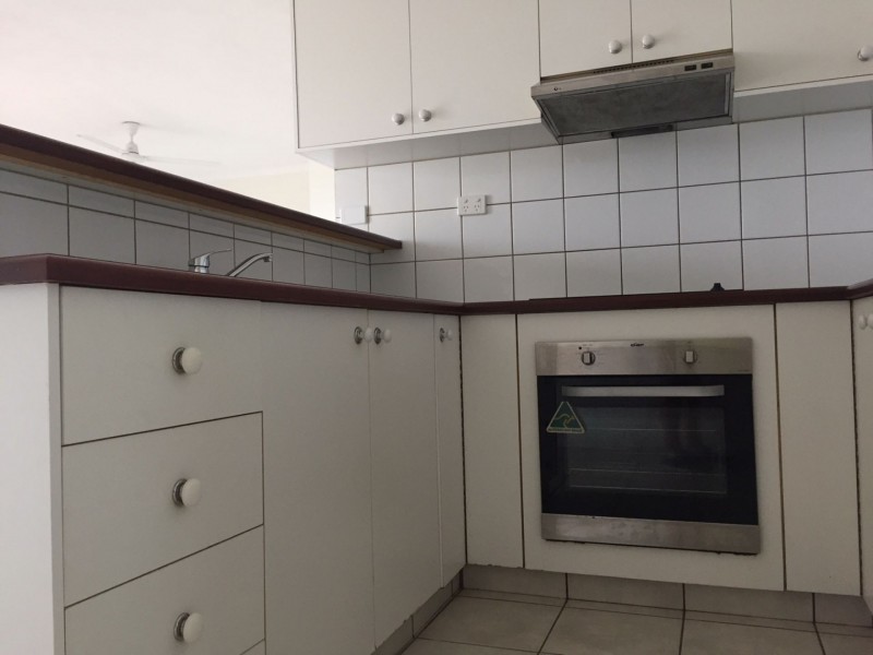 10/19 Lorna Lim Tce, Driver NT 0830