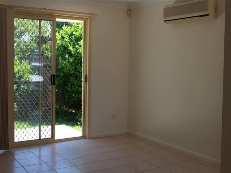 2/16 School Rd, Stafford QLD 4053