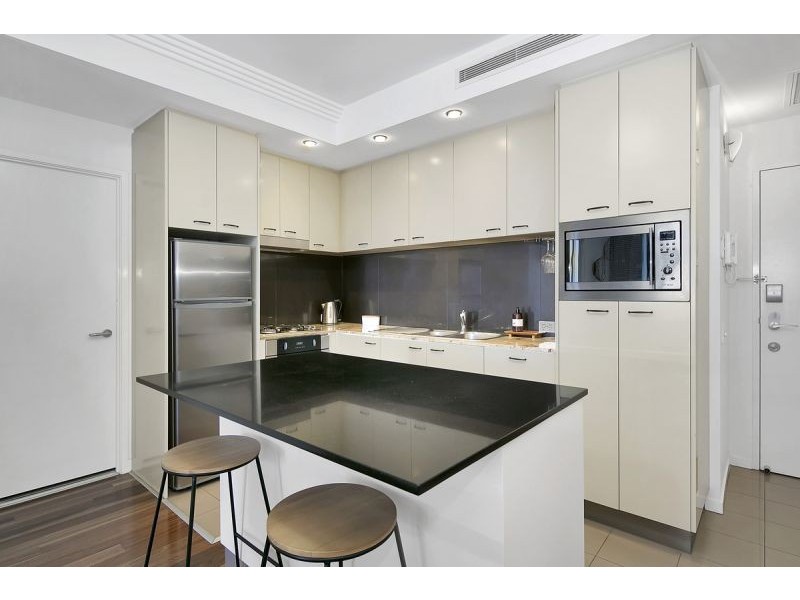 3806 – 70 Mary St, Brisbane City QLD 4000