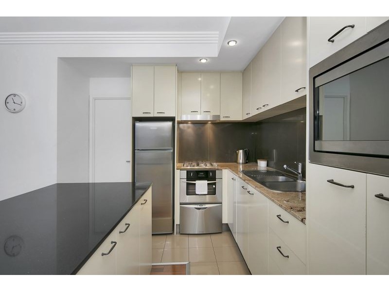 3806 – 70 Mary St, Brisbane City QLD 4000