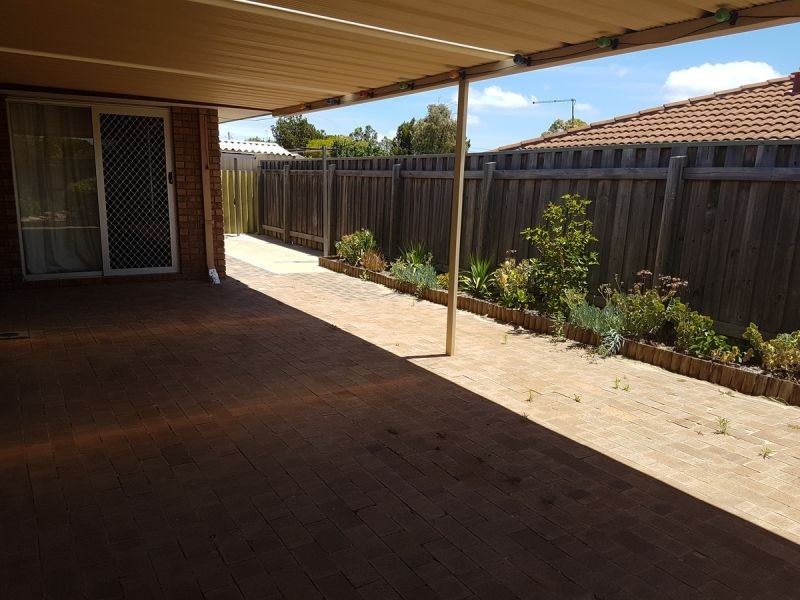 6 Lebeo Ct, Heathridge WA 6027