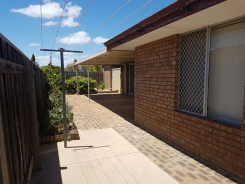 6 Lebeo Ct, Heathridge WA 6027