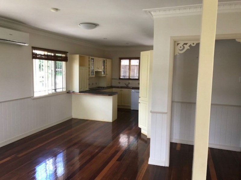 32 Renton St, Camp Hill QLD 4152