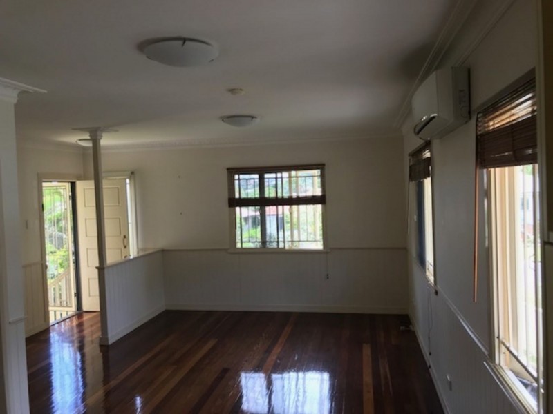 32 Renton St, Camp Hill QLD 4152