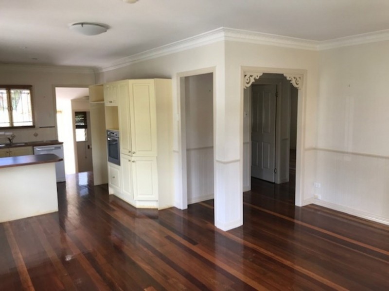 32 Renton St, Camp Hill QLD 4152