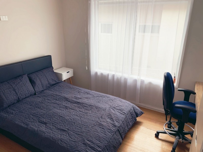 8 Red Knights Rd, Sandy Bay TAS 7005