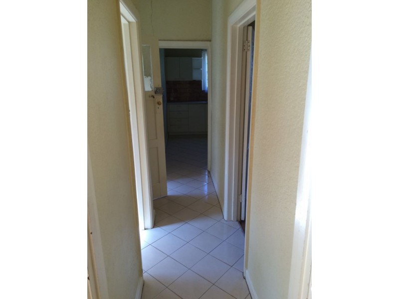 111 Eastwood St, Kensington VIC 3031