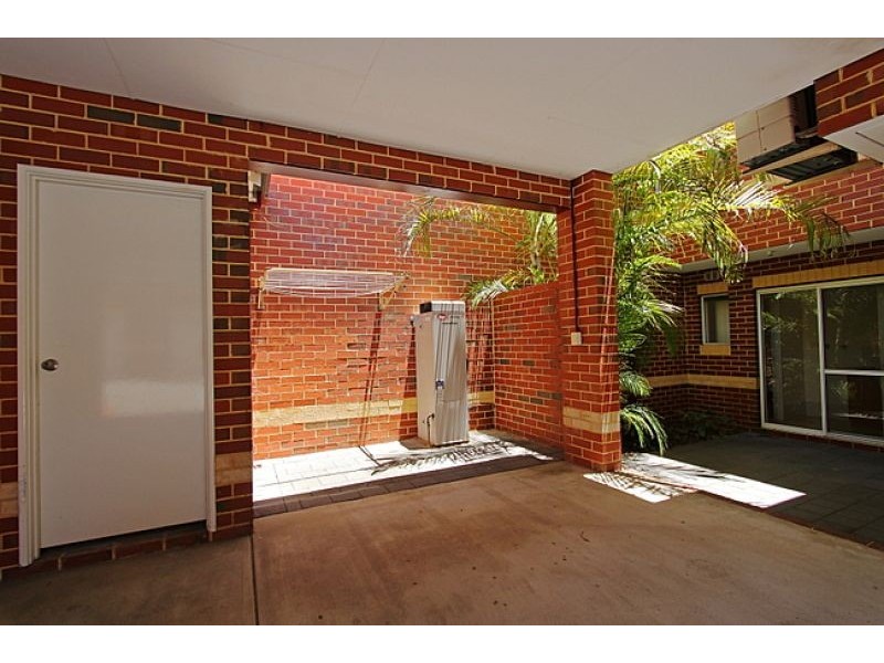 2/8-10 Salford St, Victoria Park WA 6100