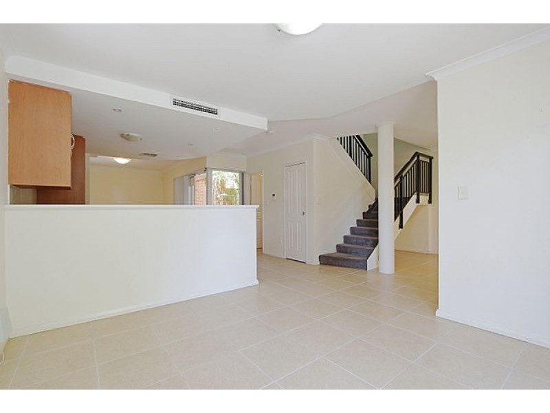 2/8-10 Salford St, Victoria Park WA 6100