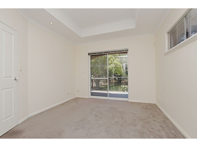 2/8-10 Salford St, Victoria Park WA 6100