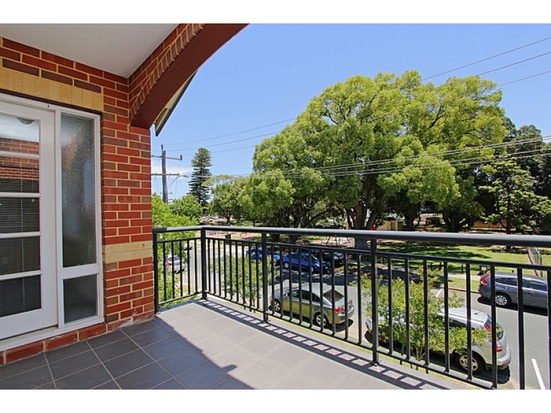 2/8-10 Salford St, Victoria Park WA 6100
