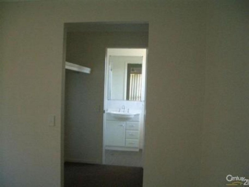 12 Trill Ct, Urangan QLD 4655