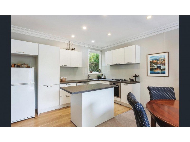 7/12 Barlow St, Port Melbourne VIC 3207
