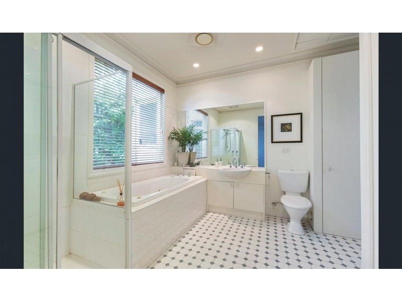 7/12 Barlow St, Port Melbourne VIC 3207