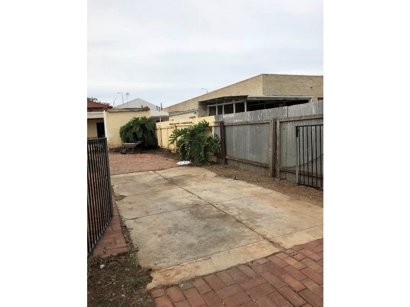 12 Henley Beach Rd, Mile End SA 5031