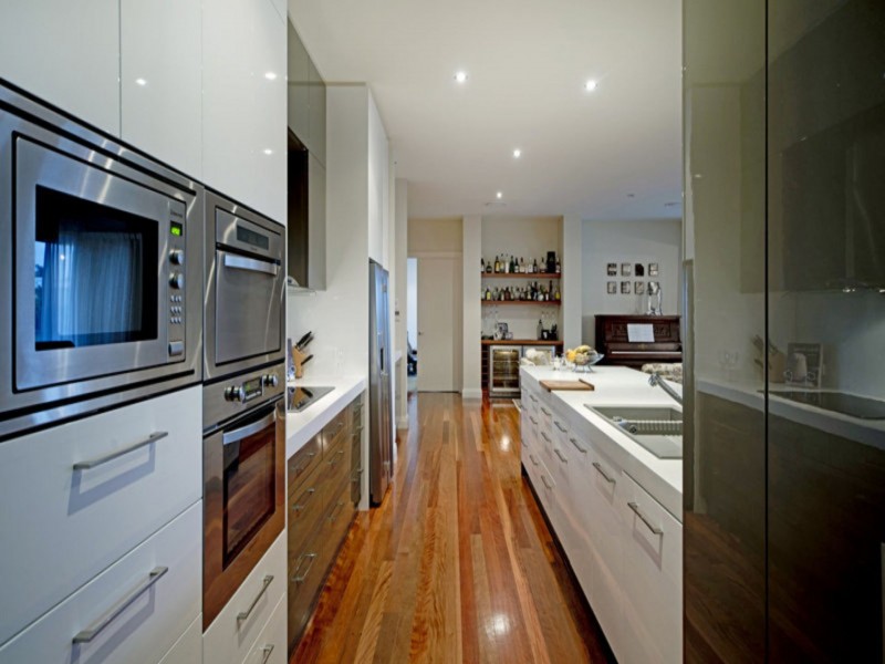 2001 The Boulevard, Benowa QLD 4217