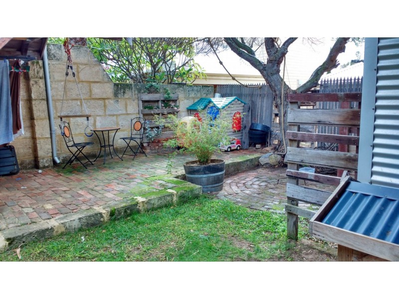111 Edmund, Fremantle WA 6160