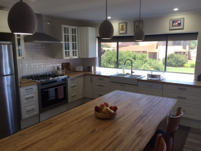 114 Janis St, Halls Head WA 6210