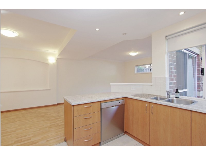 3/8-10 Salford St, Victoria Park WA 6100