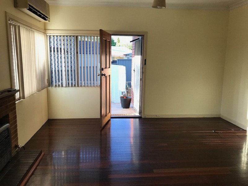 27 Sanderson St, Embleton WA 6062