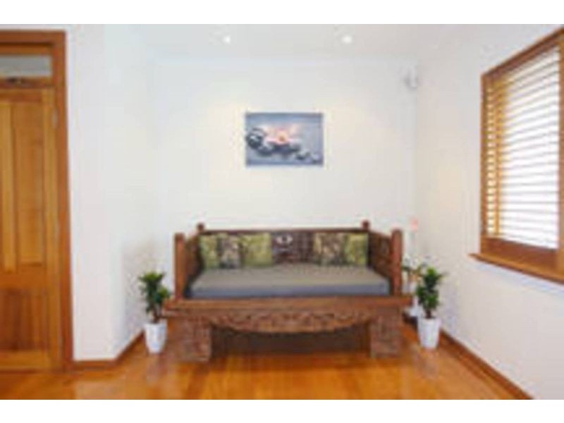 76a Alderbury St, Floreat WA 6014