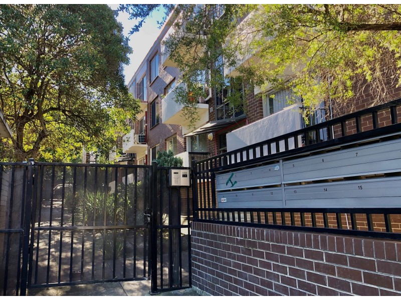 8/68 Alma Rd, St Kilda VIC 3182