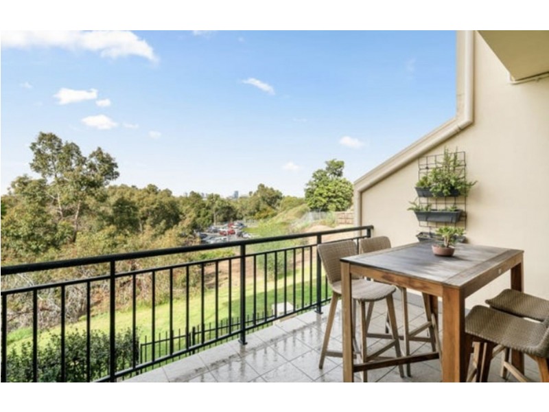 9/3 Thirlmere Rd, Mount Lawley WA 6050