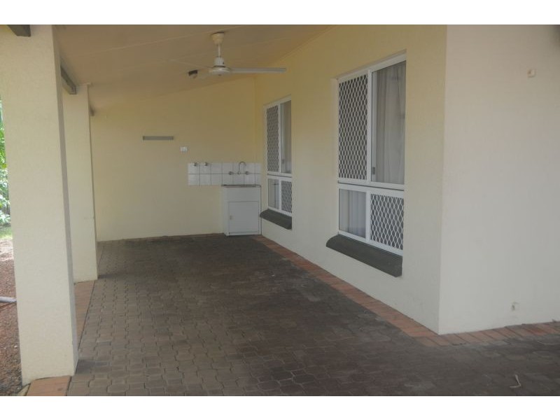 Rosebery NT 0832