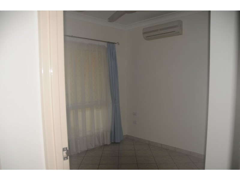 Rosebery NT 0832