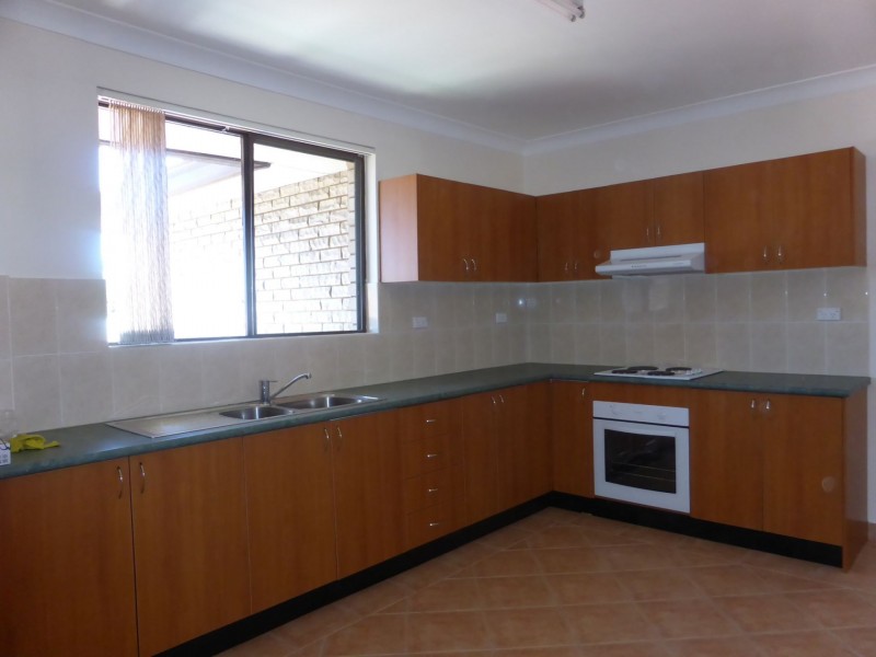 4/11-13 Hall St, Auburn NSW 2144