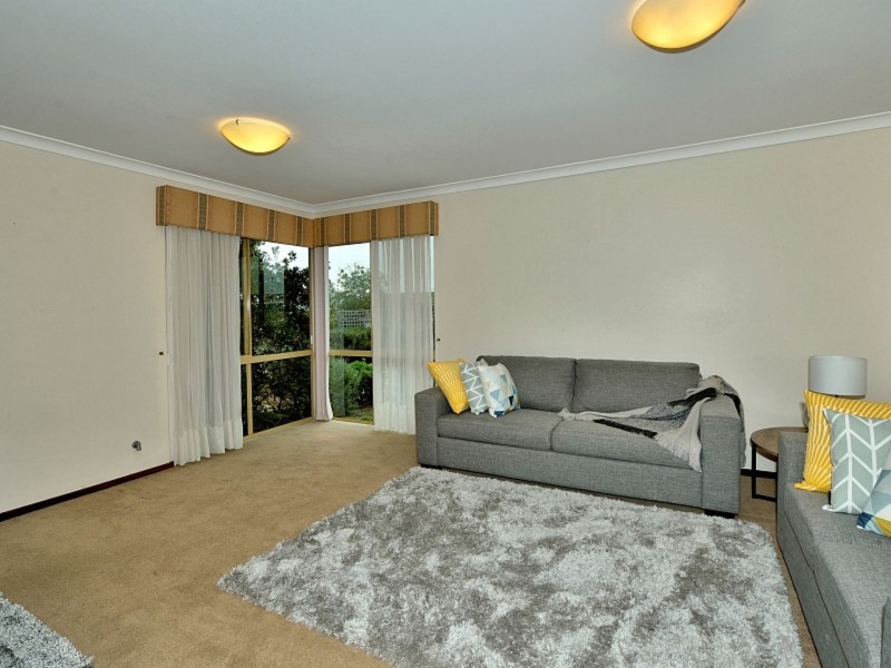 5a Maple Gr, Halls Head WA 6210