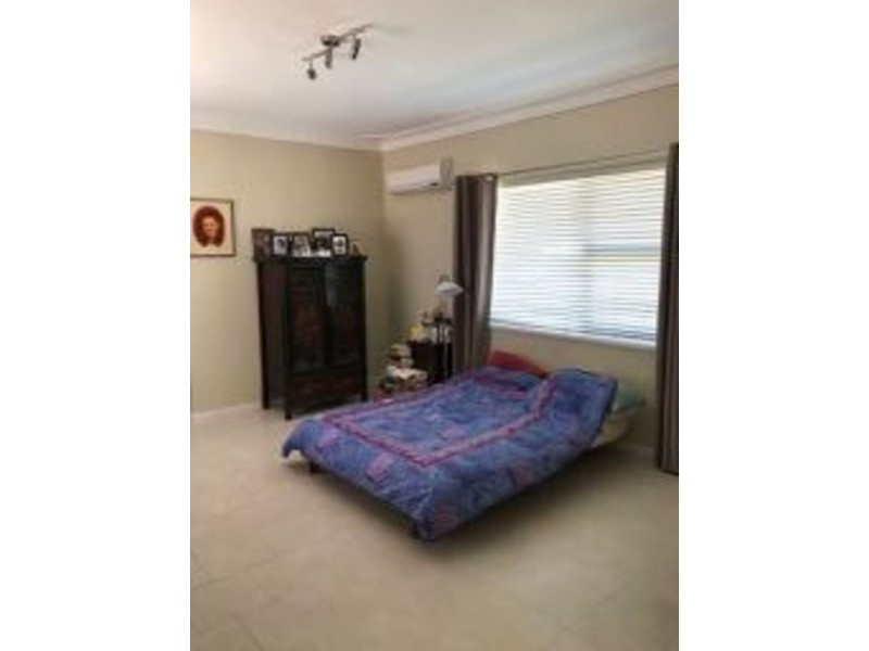 122 Jarrah Rd, St James WA 6102