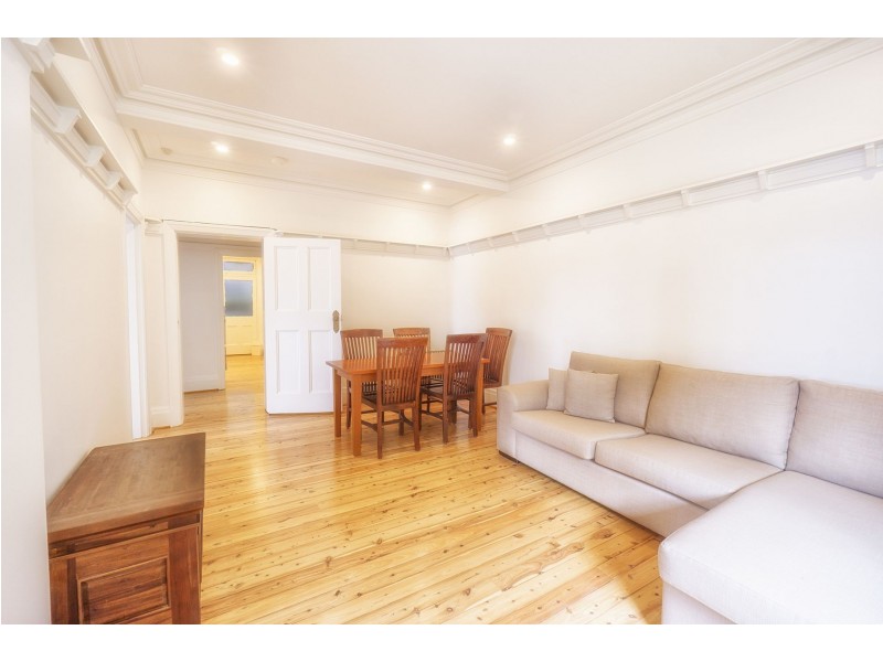 1/23 Holbrook Ave, Kirribilli NSW 2061