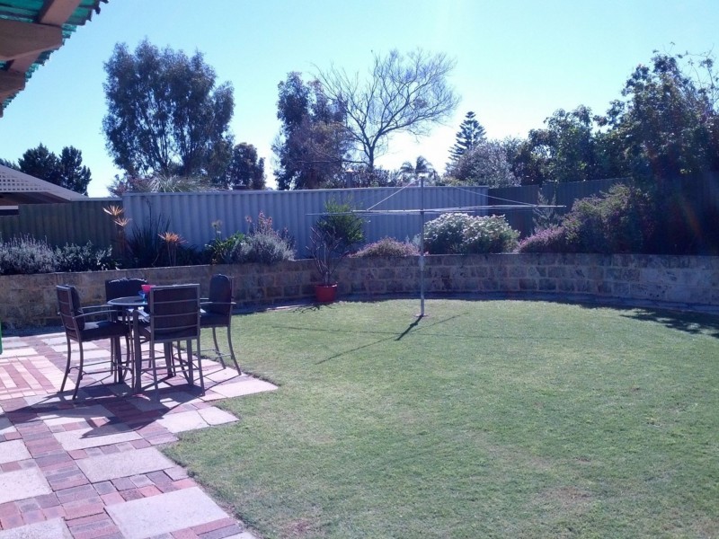 10 Elizabeth Rd, Wanneroo WA 6065