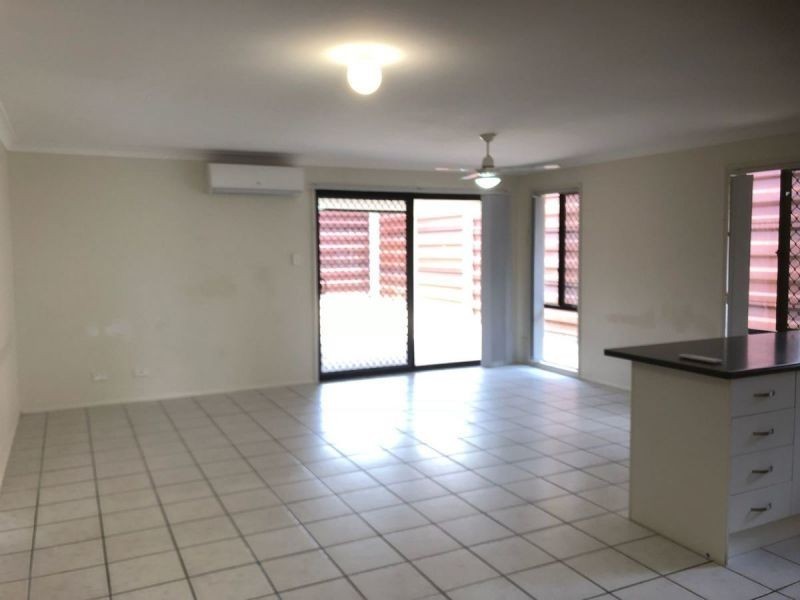 27 Juniper St, Heathwood QLD 4110