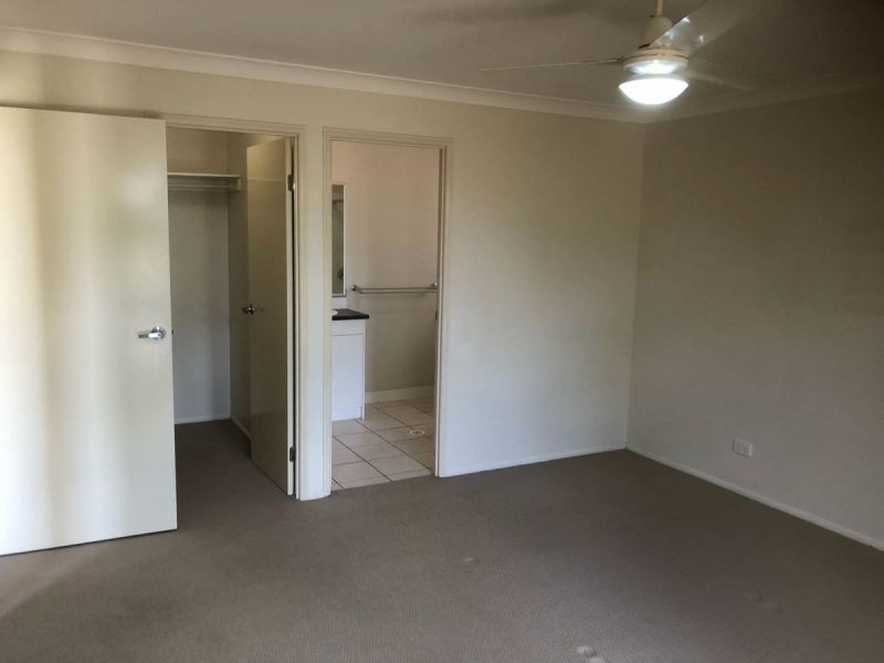 27 Juniper St, Heathwood QLD 4110