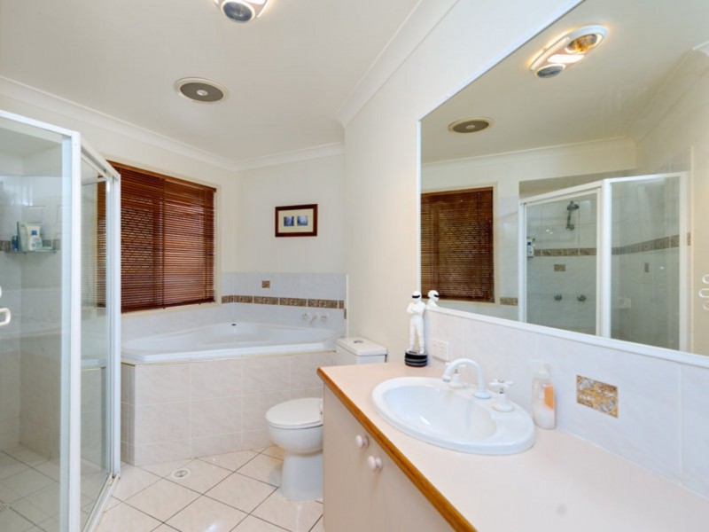 59 Corypha Cres, Calamvale QLD 4116