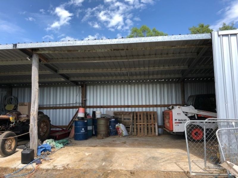 684 Caboolture River Rd, Upper Caboolture QLD 4510