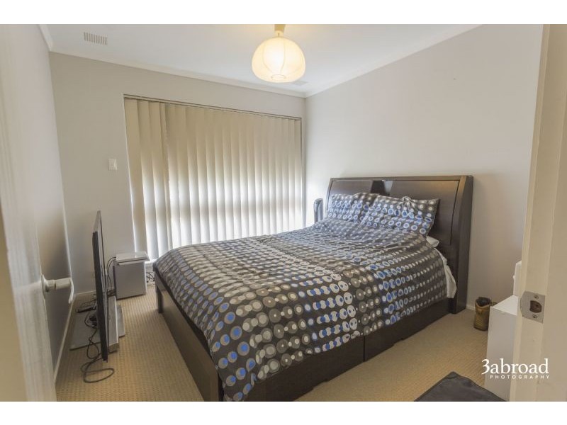 12 Bushy Rd, Spearwood WA 6163