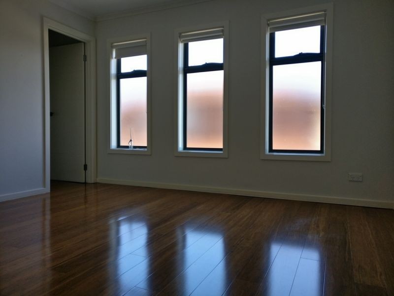 2/57 Rokewood Cres, Meadow Heights VIC 3048