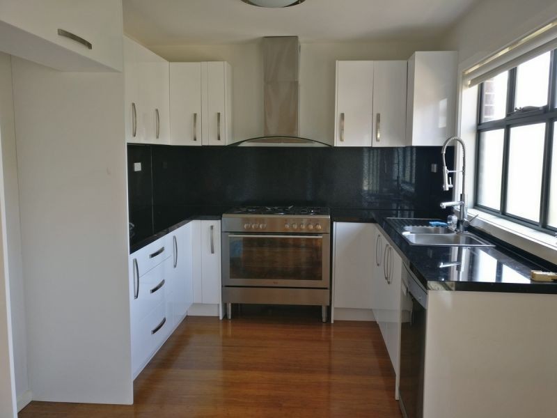 2/57 Rokewood Cres, Meadow Heights VIC 3048