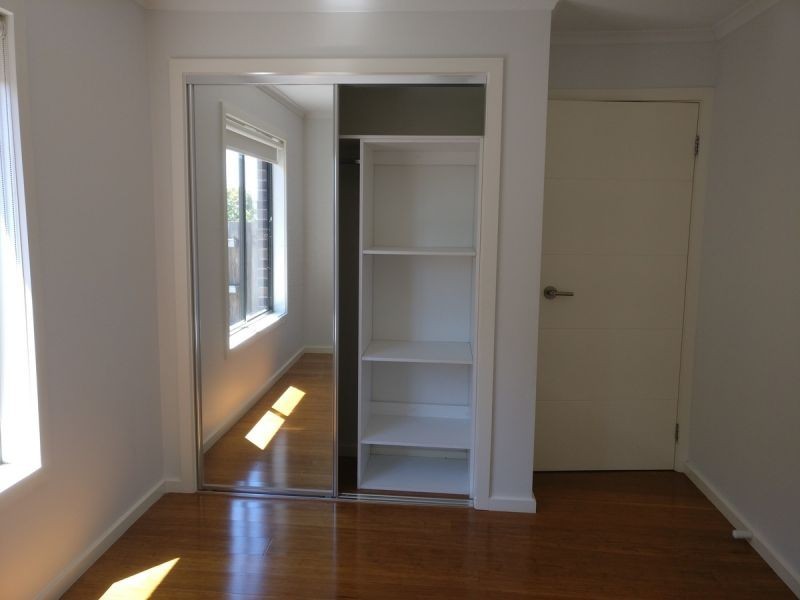 2/57 Rokewood Cres, Meadow Heights VIC 3048