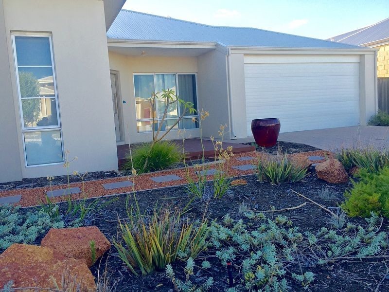 15 Dempster St, Caversham WA 6055