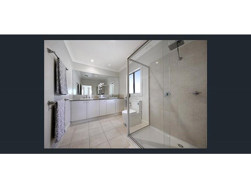 37 St James Park Dr, Brighton VIC 3186