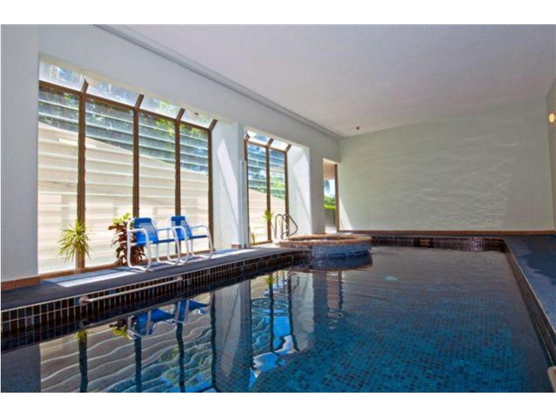 10 Marine Pde, Southport QLD 4215